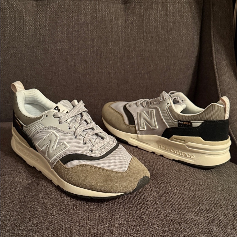 New Balance Neutral 997H Sneakers